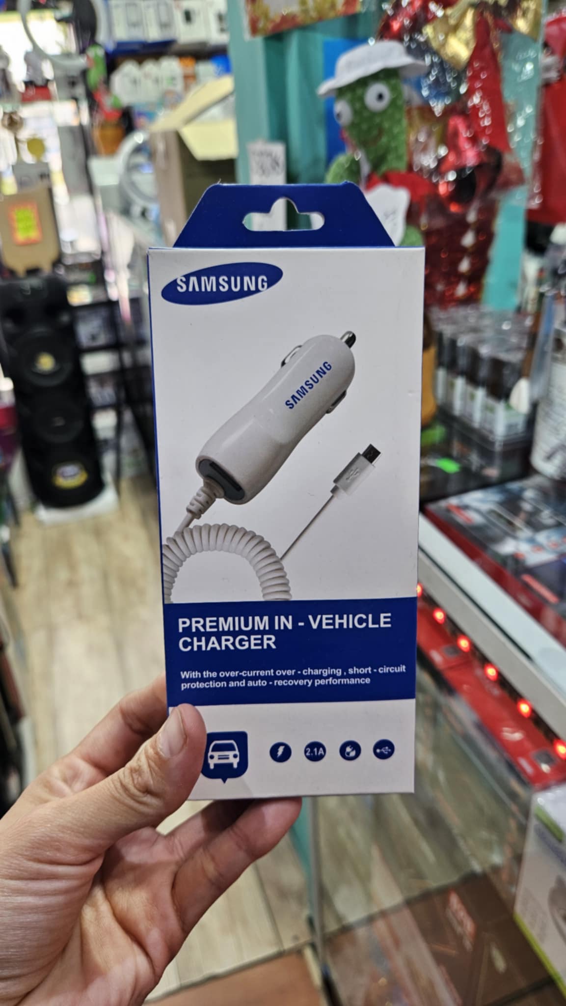 CARGADOR DE AUTO MICRO CON ENTRADA USB