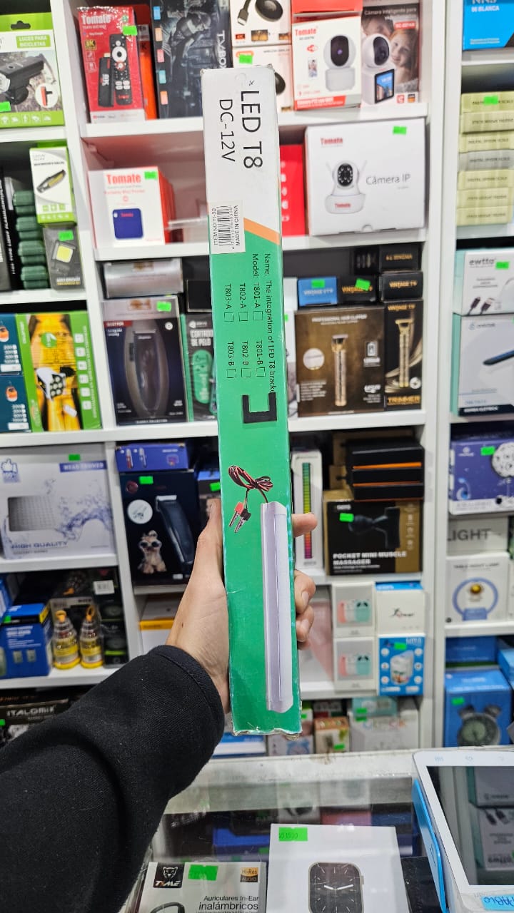 LUZ PARA EL AUTO LED T8