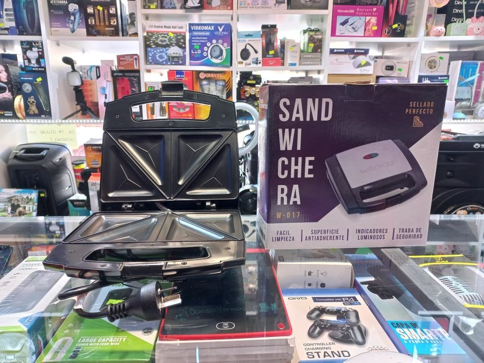 SANDWICHERA W-017