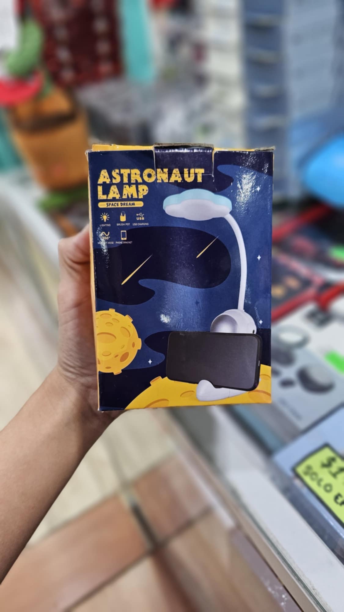 VELADOR ASTRONAUT LAMP
