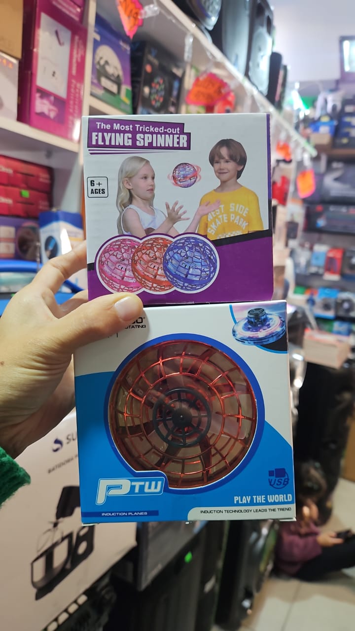 SPINNER FLYING