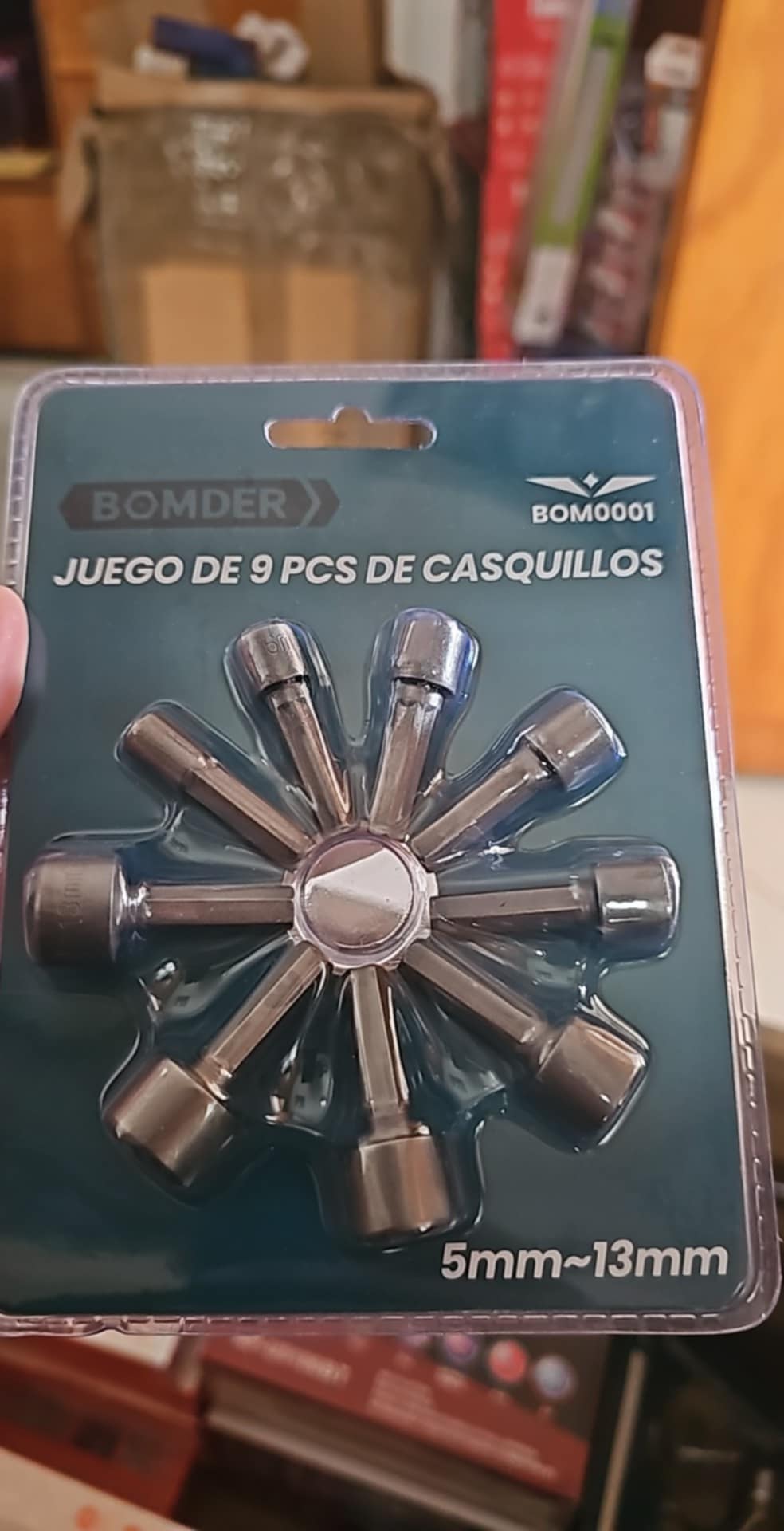 JUEGO DE 9 PIEZAS DE CASQUILLOS BOM0001