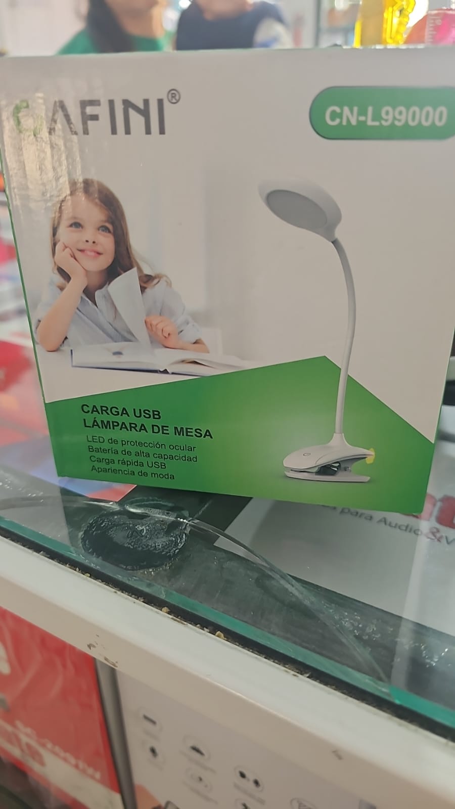 LAMPARA CON PINZA CN-L99000