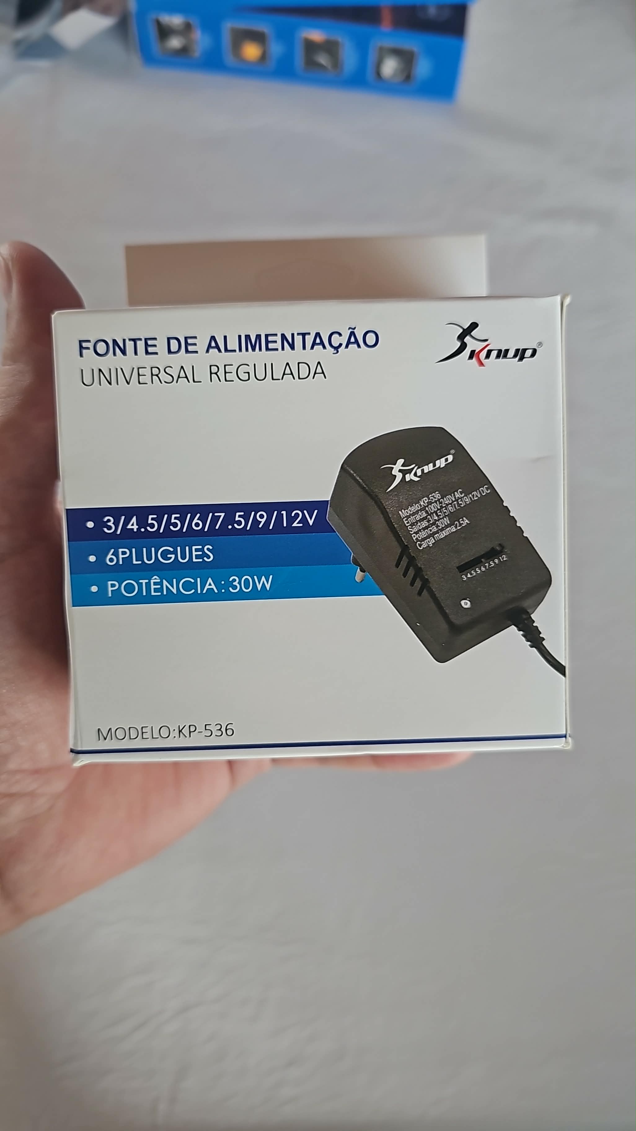 CARGADOR UNIVERSAL KP-536